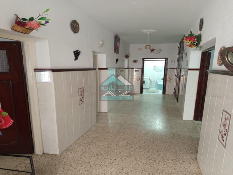 A Vendre à Bizerte une maison (3 étages) pour un investissement immobilier ou locatif